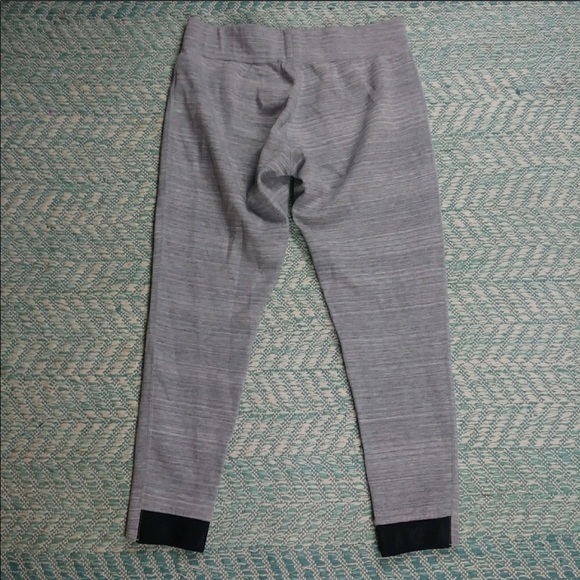 Nike Heathered Gray Sweats. Size Medium - Picture 3 of 7